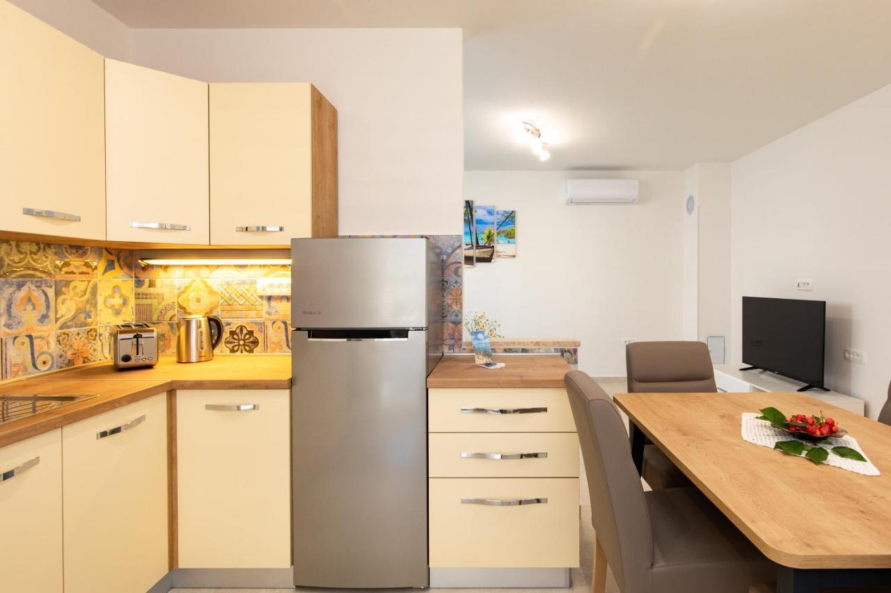 מאלינסקה Apartman Ivona U Prizemlju מראה חיצוני תמונה