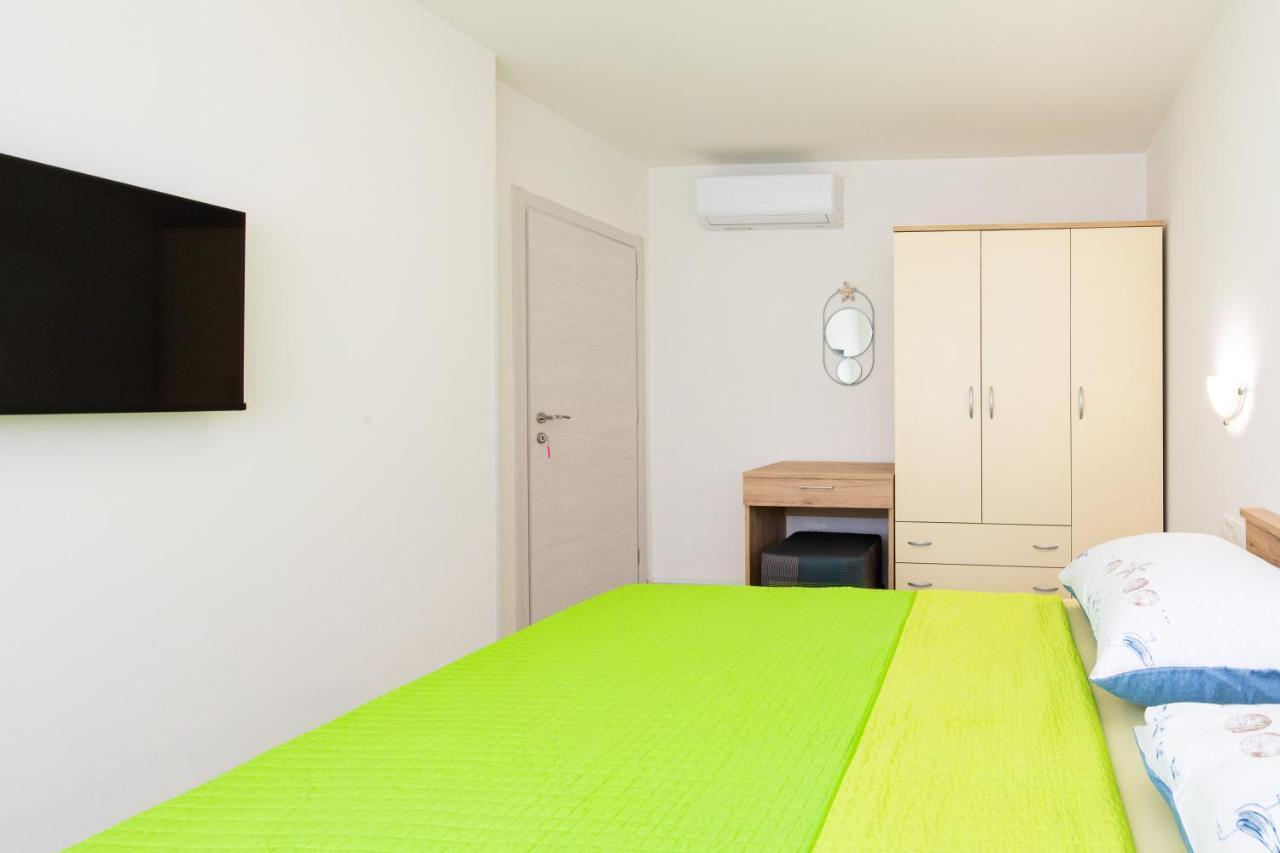 מאלינסקה Apartman Ivona U Prizemlju מראה חיצוני תמונה